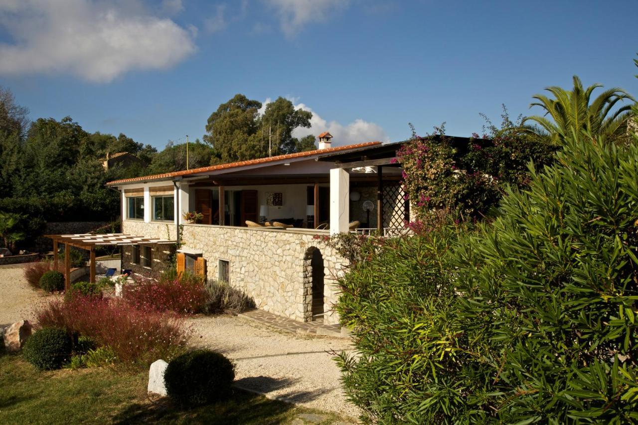 Residence Les Oliviers Porto Azzurro Exterior foto