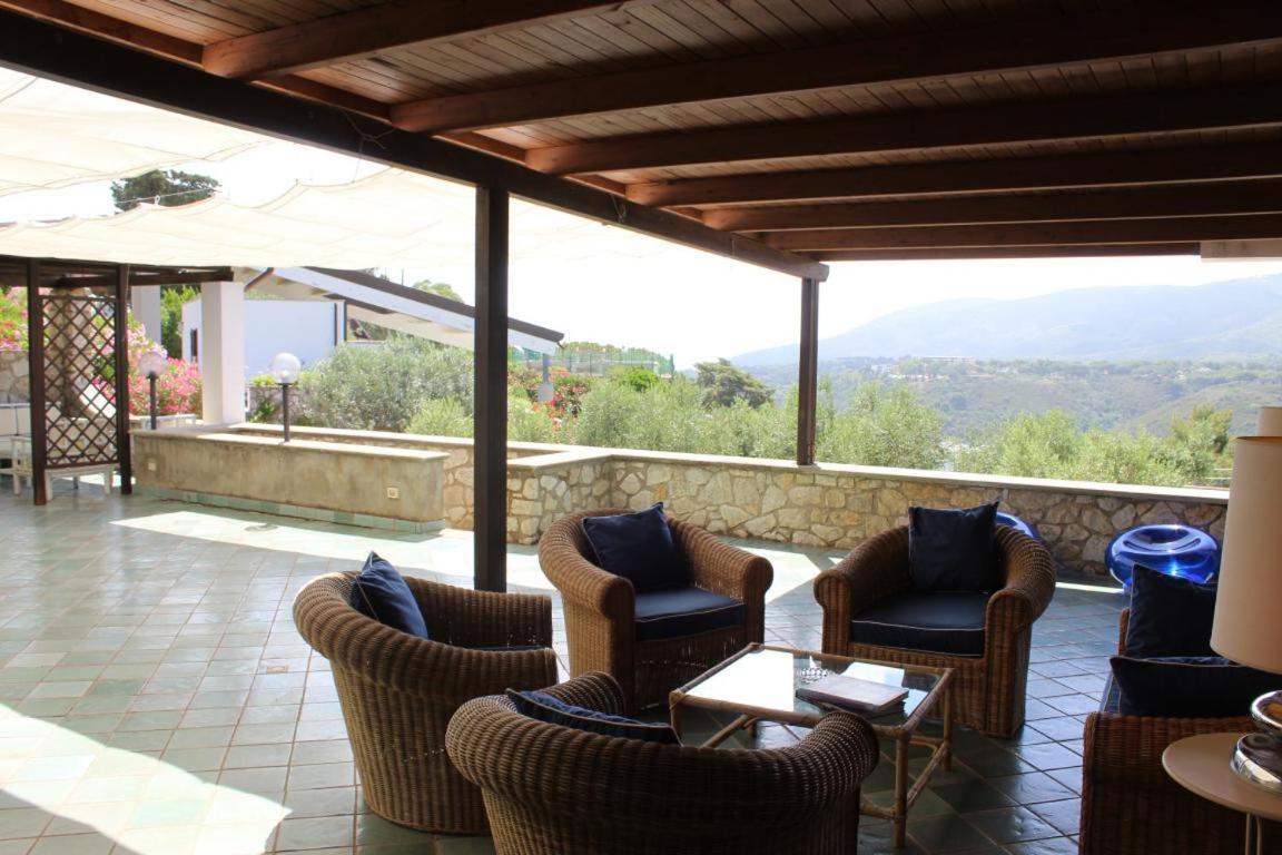 Residence Les Oliviers Porto Azzurro Exterior foto