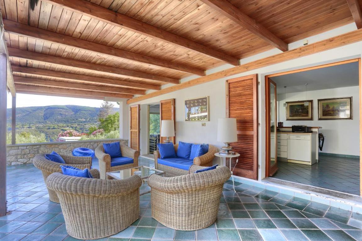 Residence Les Oliviers Porto Azzurro Exterior foto